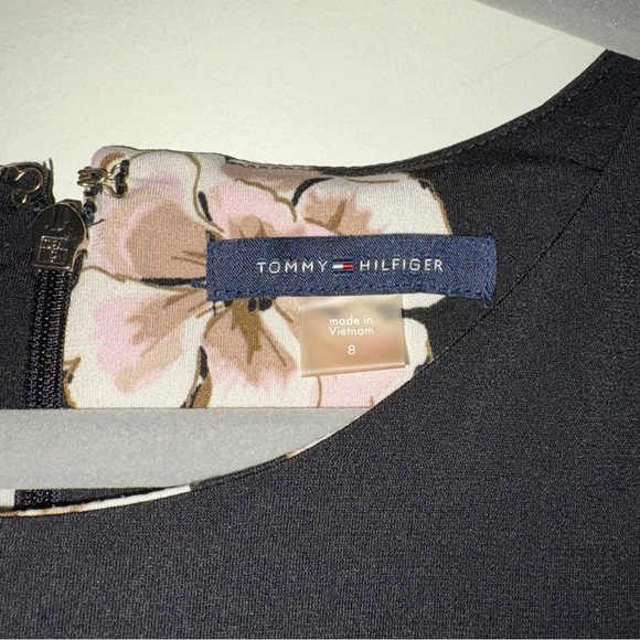 Tommy Hilfiger Floral Print Bell Sleeve Mini Dress Size 8 - Picture 6 of 8